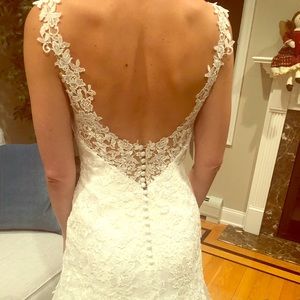 Mark Zunino bridal dress size 6 never worn BNWT